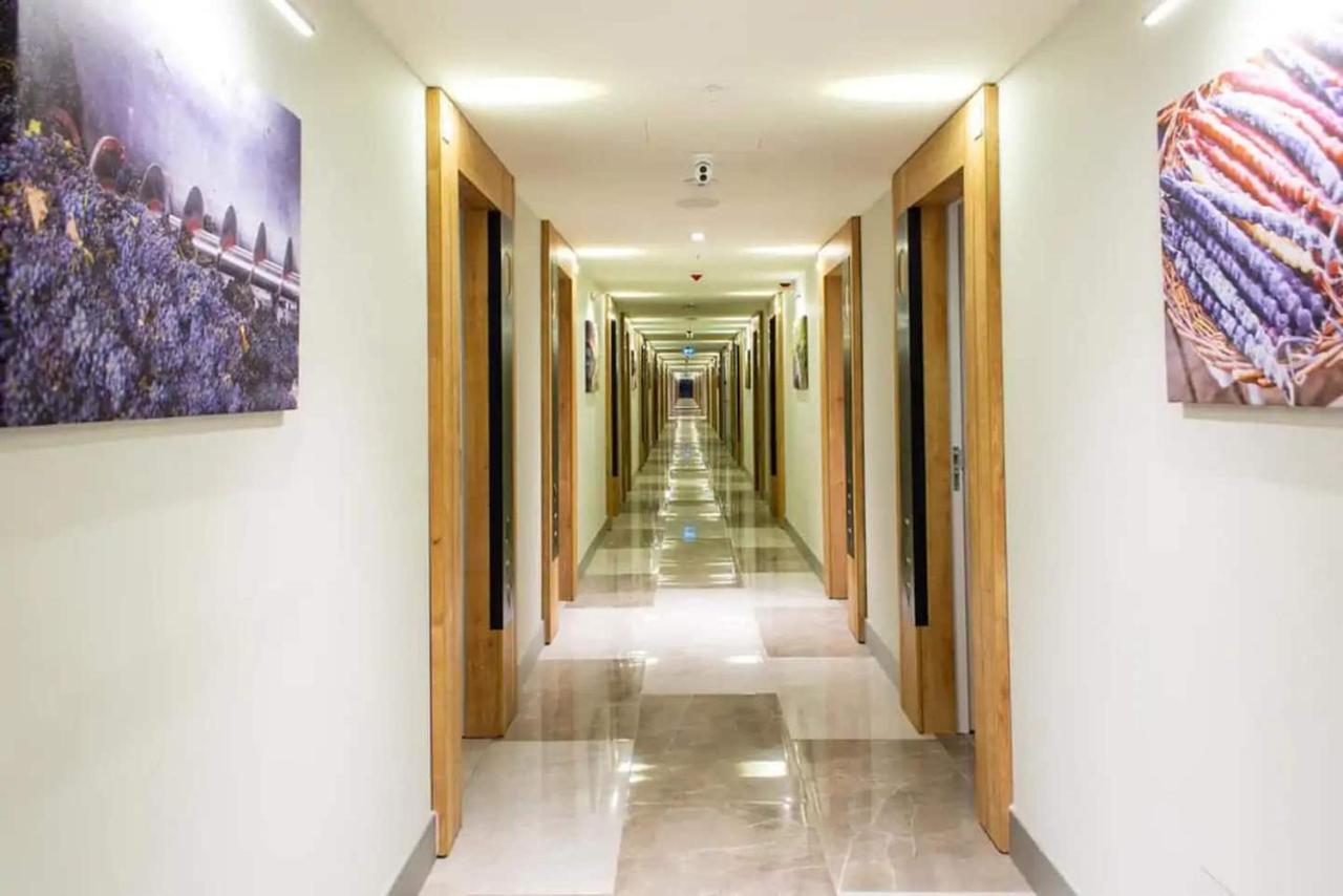Sea View Apart-Hotel Orbi Twin Towers 1413 บาทูมิ ภายนอก รูปภาพ
